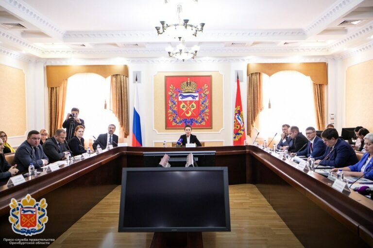    Эксперты градсовета рассмотрели концепцию благоустройства привокзальной площади Оренбурга Андрей Севостьянов