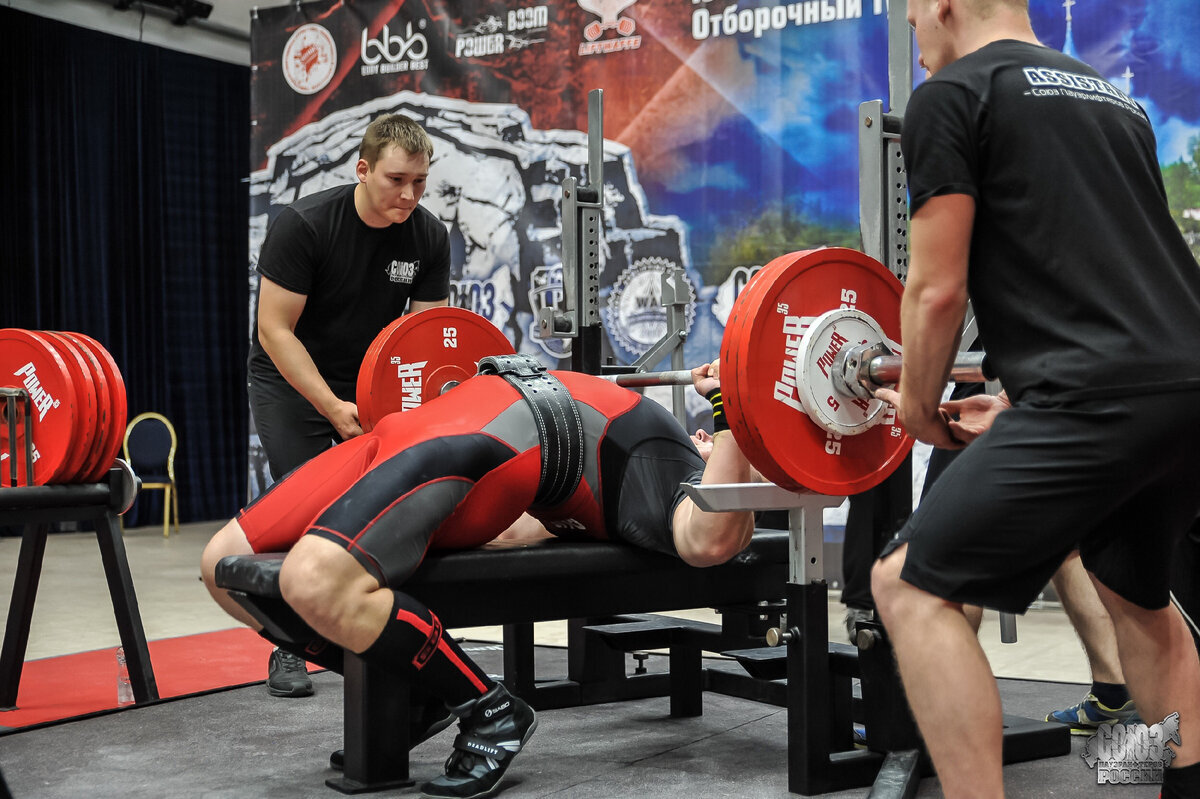 один из примеров "лифтерского" жима