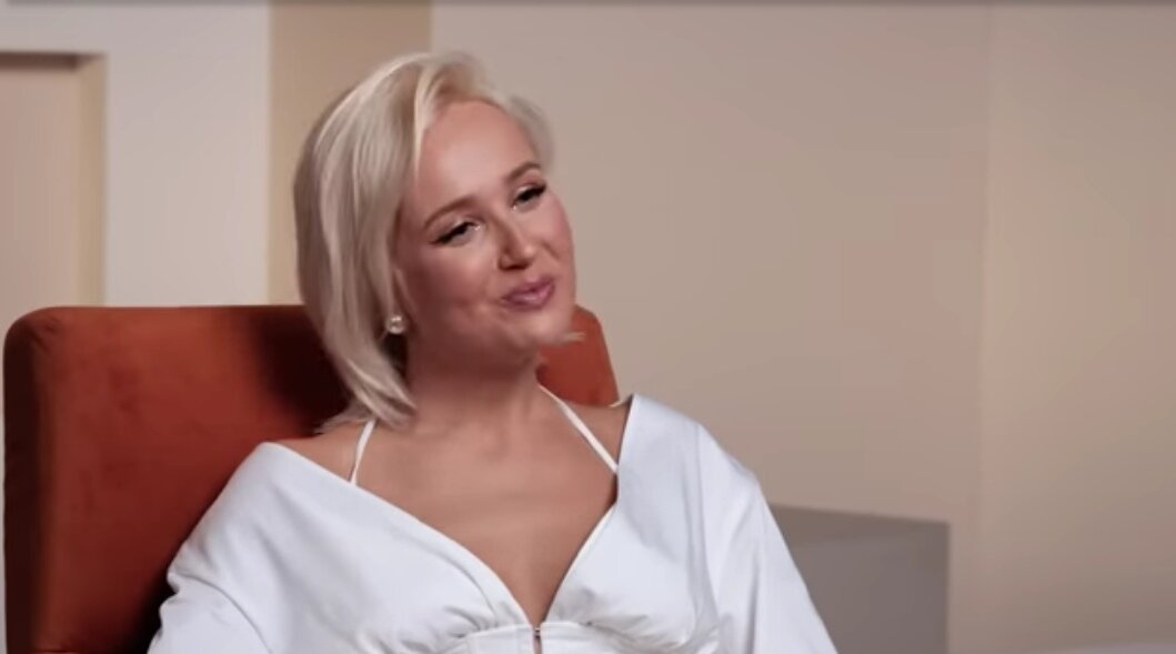 Клава Кока на интервью с Надеждой Стрелец