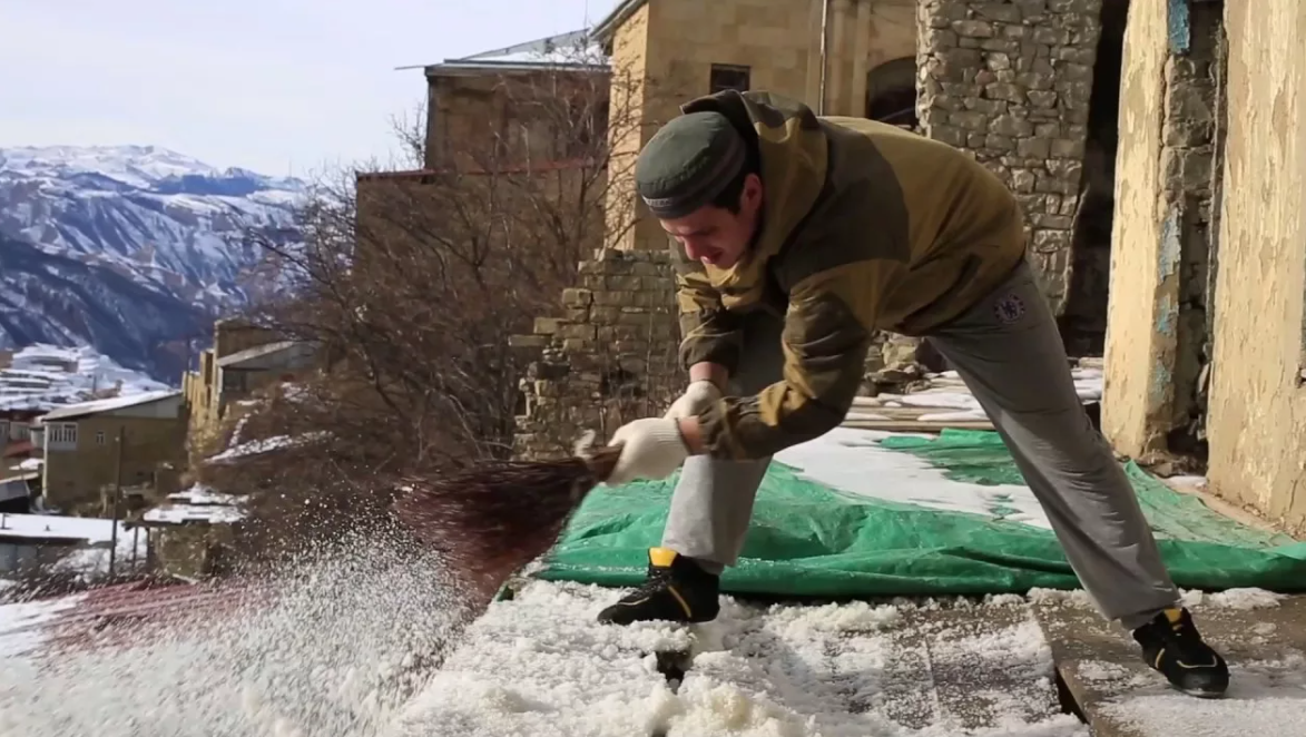 Кадр из фильма "Человек из Чоха" Е. Киллих