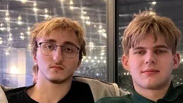     Издание «НовостиВолгограда.ру» продолжает разбираться в неоднозначном ДТП с «Мерседесом», стоившего жизни двум 19-летним парням. В редакцию обратились родные погибших, которые высказали свое мнение относительно видео со злосчастного перекрестка.