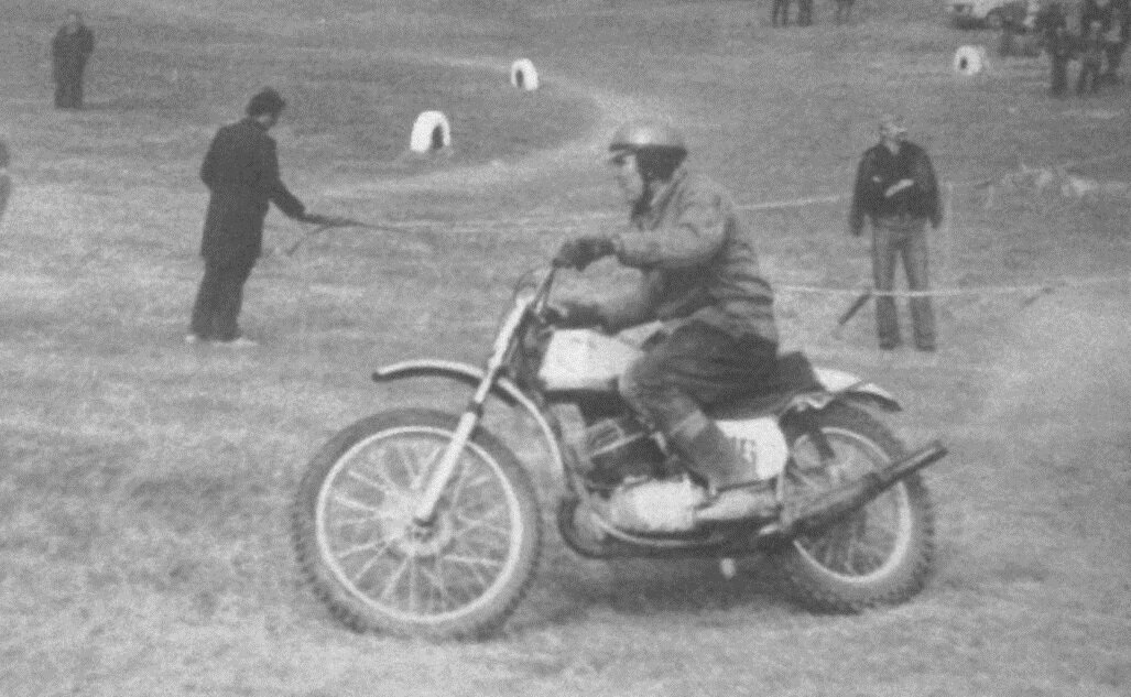 Фролов на трассе мотокросса. Чемпионат Северного Кавказа. 1970 г.