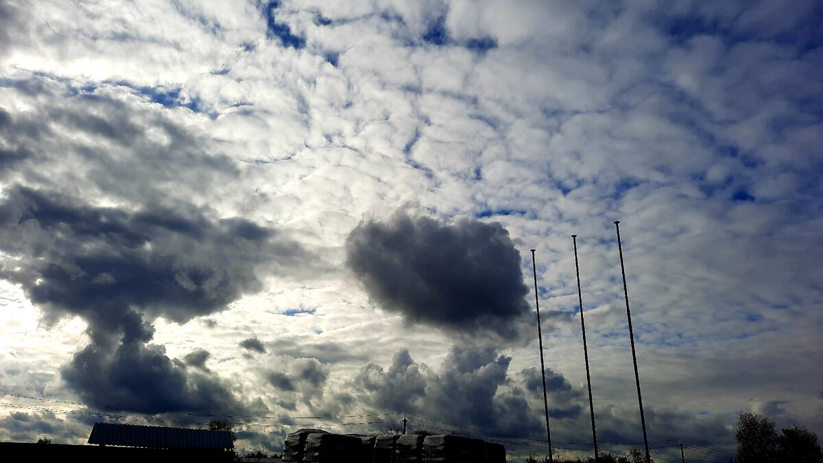 Красивое небо в 12 часов 