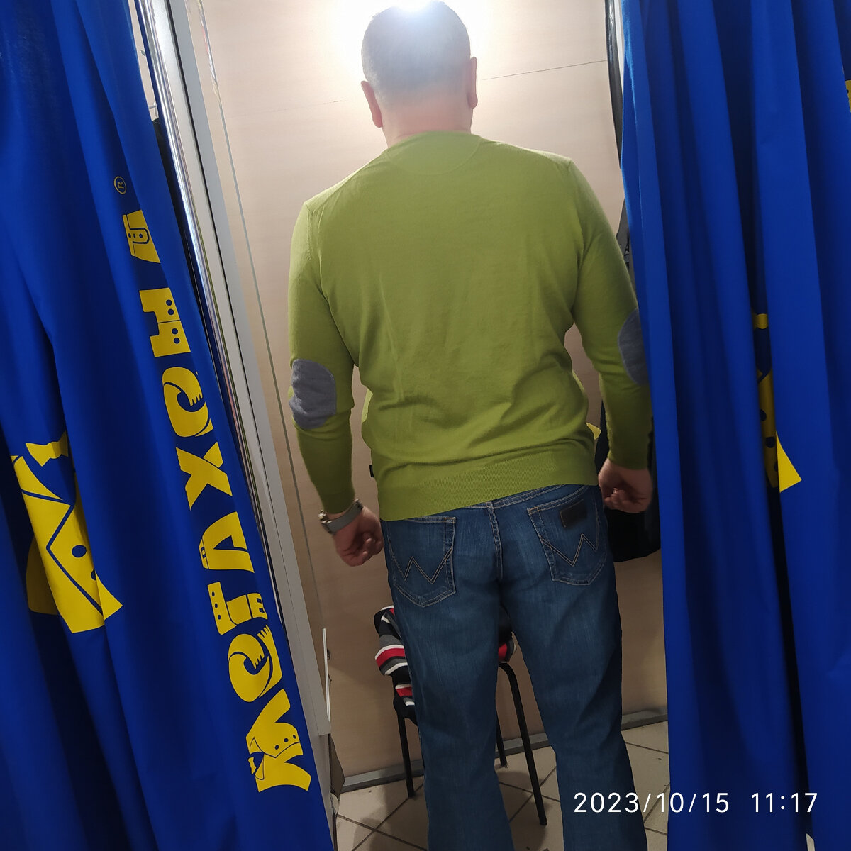 А вещь,  кстати, классная, да тем более с такой скидкой,  купили бы с большим удовольствием. Но не судьба☹️ 