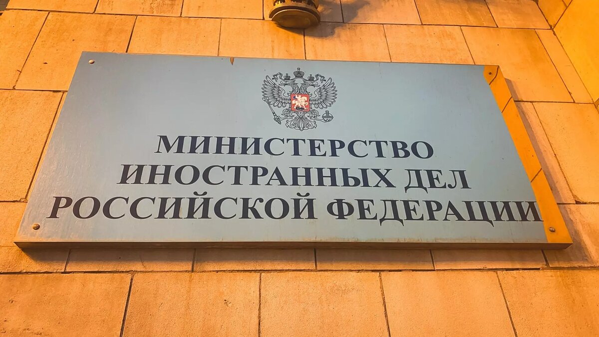     Министерство иностранных дел сообщило, что продолжает поиски пропавшего в Сирии югорчанина Константина Башарова, который, как утверждается, был похищен террористами. Сирийские спецслужбы ничего о его судьбе не знают.