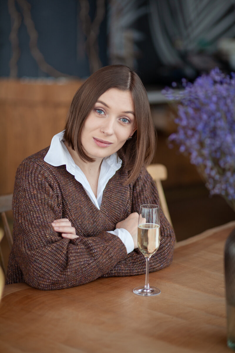 Алена Калистратова. Стилист, исследователь моды. Услуги и цены: alenakalistratova.ru Запись и сотрудничество: +7960 193 99 49 (Watsapp, Telegram)