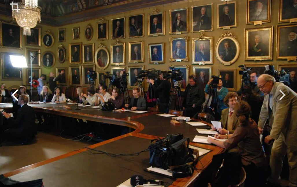 Неформальная сторона работы - репортажи и интервью с лауреатами