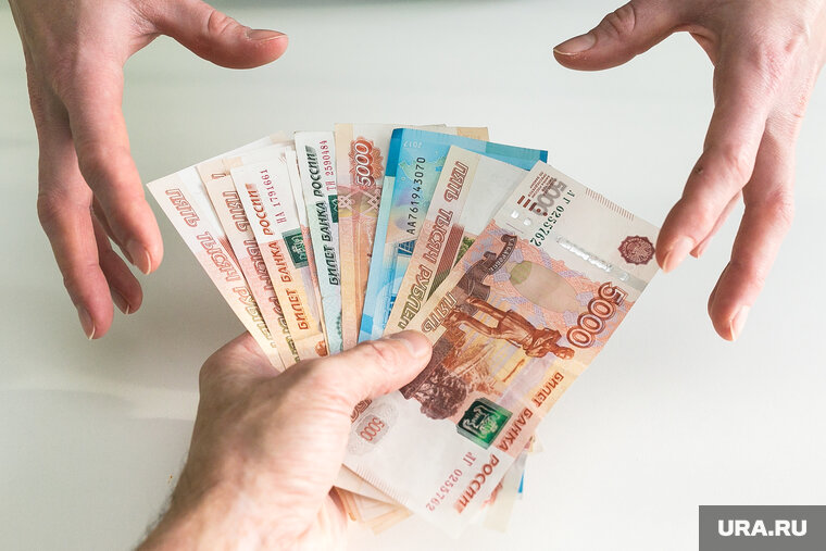    Жилье начнет дешеветь из-за сложностей с ипотекой, сказал Александр Седов