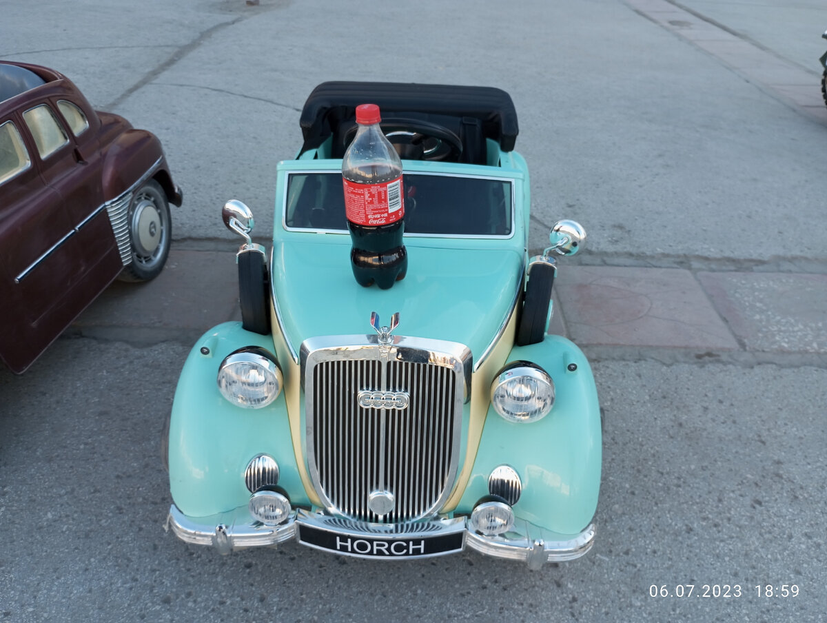 Старинные автомобили в июле проедут по улицам Москвы в рамках шоу 