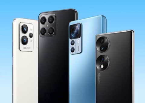 Аналитики ожидают, что показатели улучшатся на большинстве крупных рынков в четвёртом квартале из-за отсроченного эффекта запуска iPhone 15. Кроме того, продажи должны подстегнуть сезон праздников в Индии, акции на 11.11 в Китае, а также новогодние распродажи. Так или иначе, по итогам года прогнозируется самые низкие цифры объёмов поставок смартфонов за последние 10 лет — в основном из-за изменения периода замены устройств (люди реже покупают новинки только из-за факта их появления).