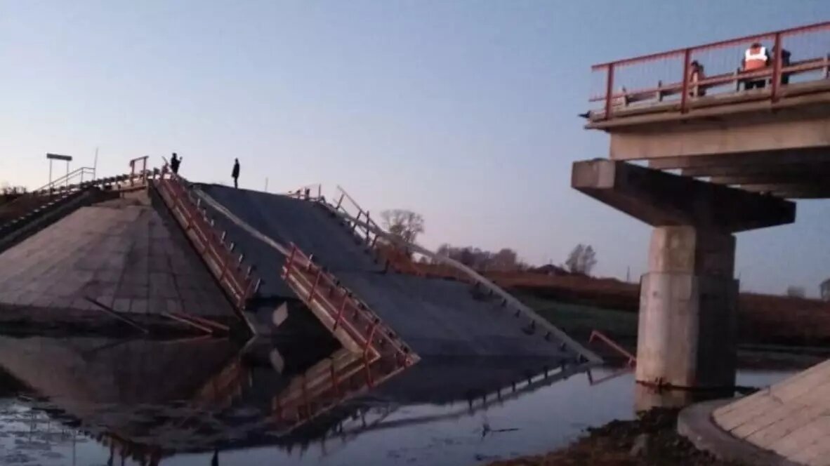     ЧП произошло в поселке Базово Чулымского района. Пострадавших нет.