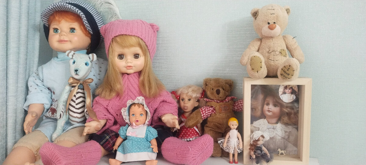 Этим повезло.Они сидят на полочке в зале.хотя и не самые лучшие экземпляры!Да они все для меня лучшие!