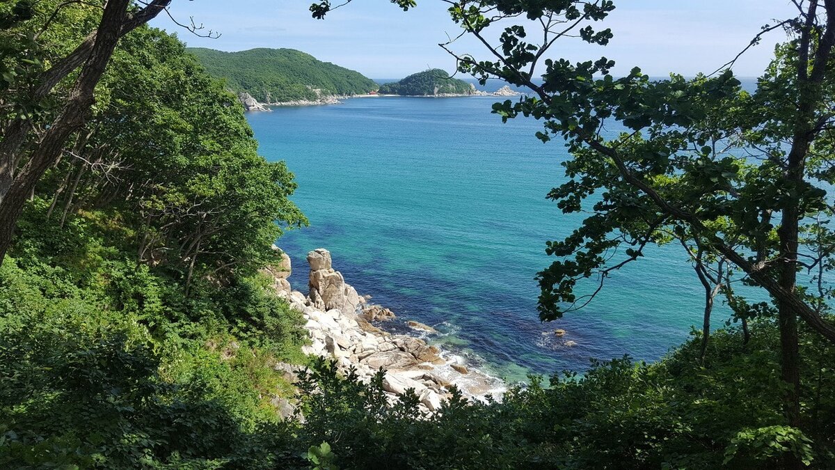     Мыс Тобизина и прилегающая к нему водная акватория будут закрыты с 24 по 26 октября. Эти ограничения связаны со съёмками многосерийного фильма «Арсеньев».