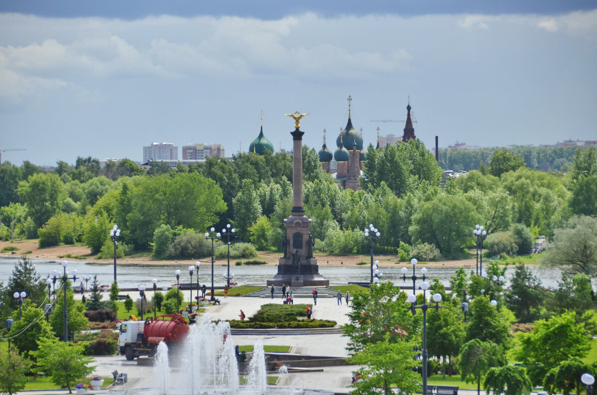 Райское место с рaзрывом сердца»: как в центре Ярославля появился необычный  Бутусовский поселок | Путешествия по городам и весям | Дзен