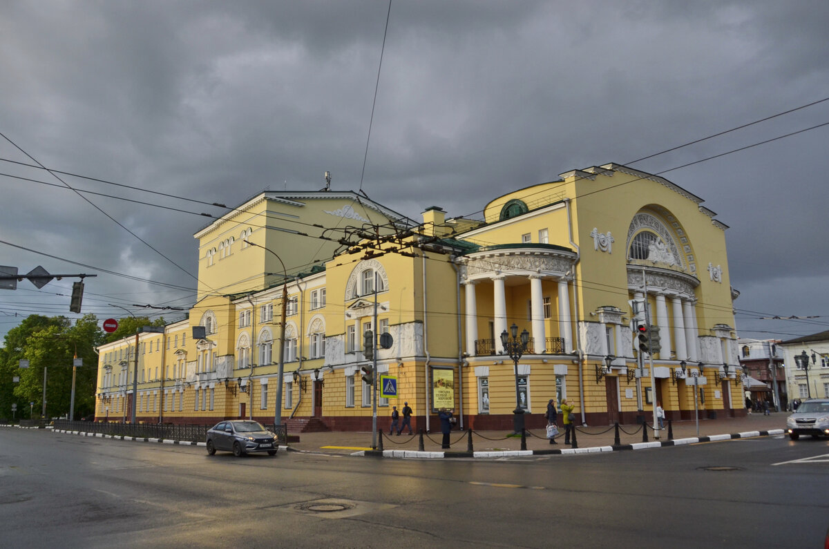 Райское место с рaзрывом сердца»: как в центре Ярославля появился необычный  Бутусовский поселок | Путешествия по городам и весям | Дзен