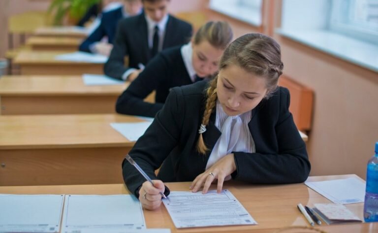    Рособрнадзор: модель перехода в десятый класс и поступления в колледж изменится Андрей Севостьянов