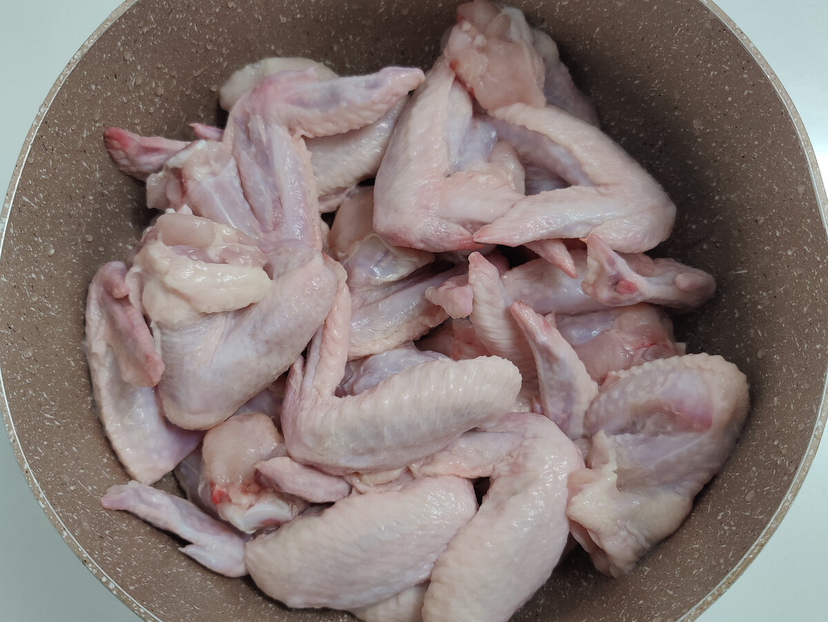 Как приготовить рецепт Куриные крылышки с картошкой в духовке