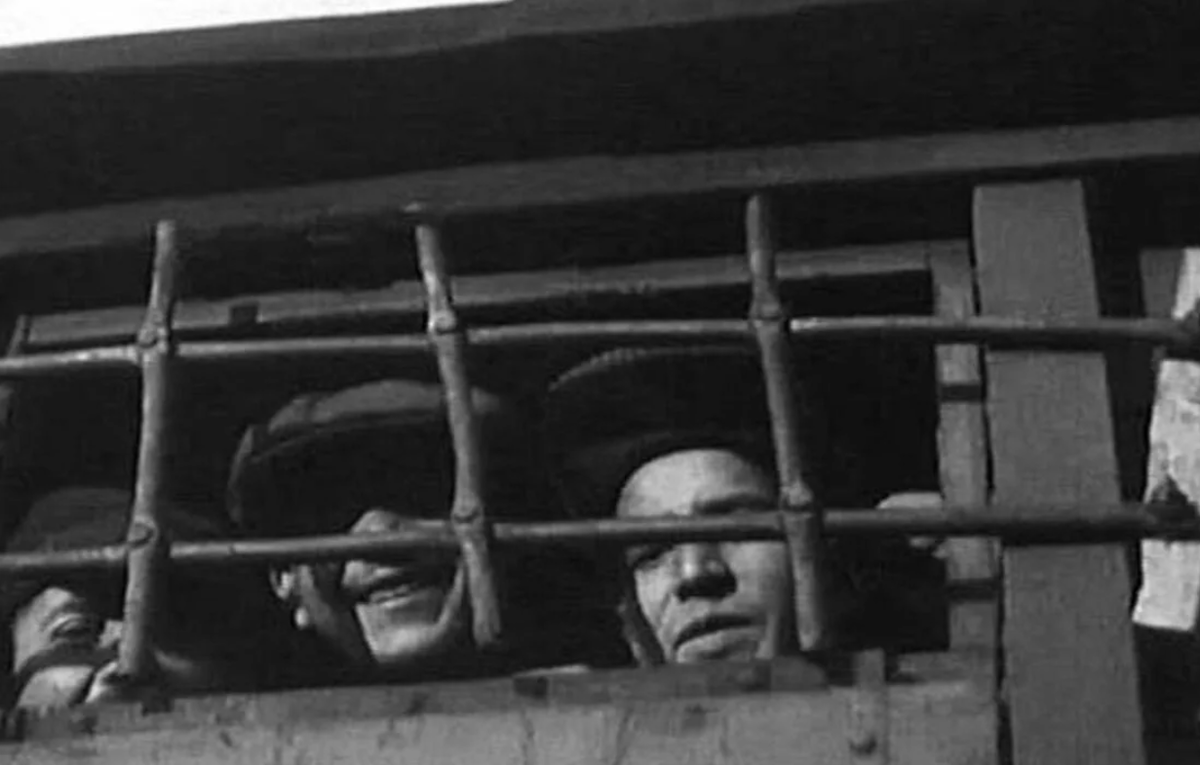 Арест старый. ГУЛАГ 1937. Сталин ГУЛАГ репрессии. Колыма тюрьма ГУЛАГ. Карцер сталинские лагеря.