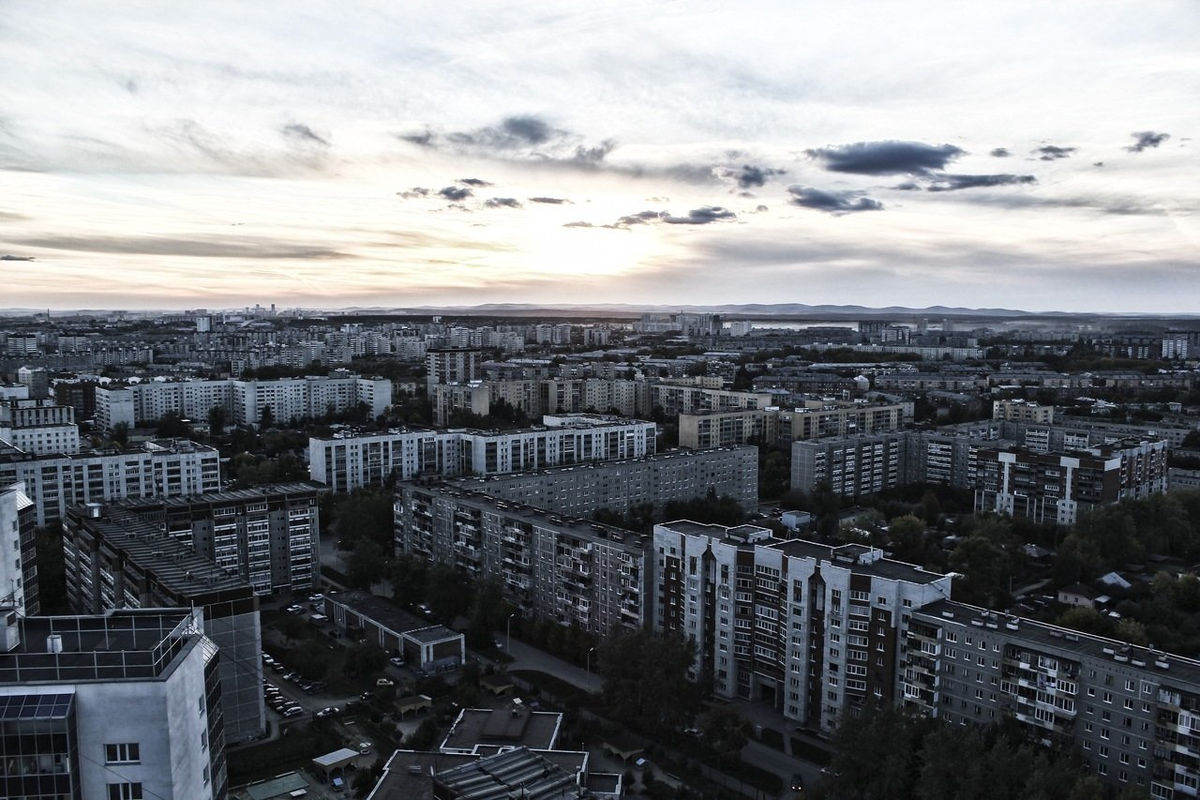 Унылые виды. Депрессивный город. Серый город Москва. Мрачные хрущевки.