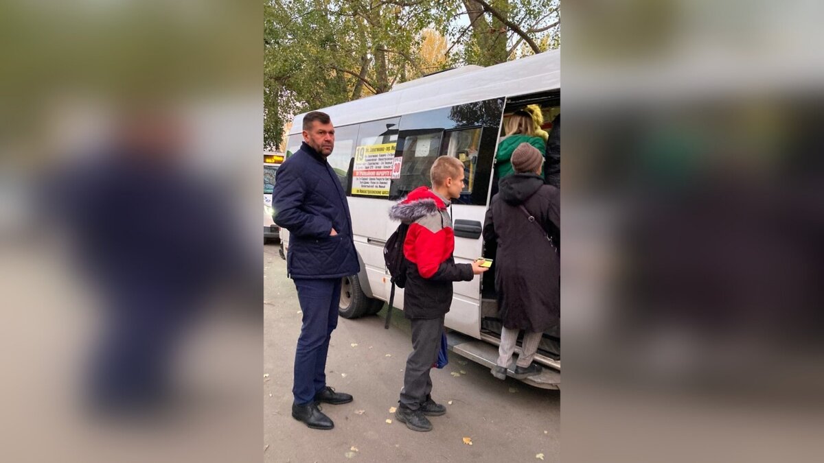    Министр Петаев увидел переполненные маршрутки и заторы в Саратове Новости Саратова и области – Сетевое издание «Репортер64»