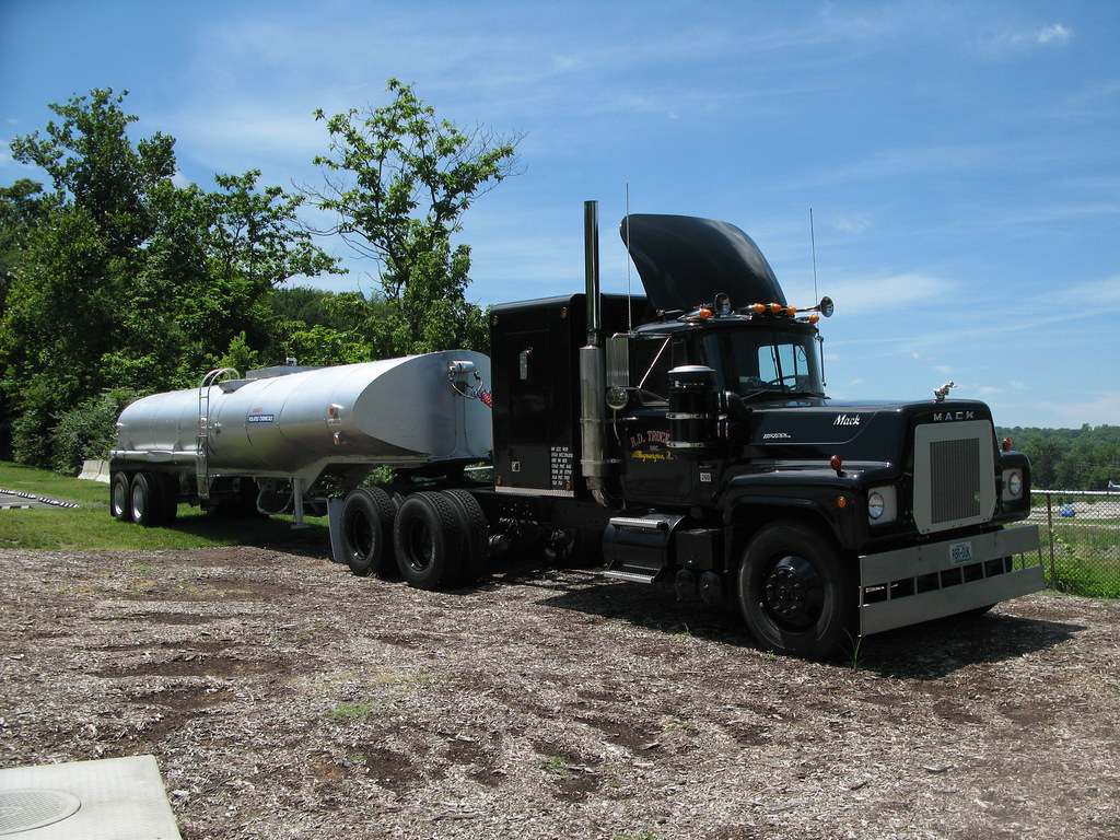 Rubber Duck Mack Convoy