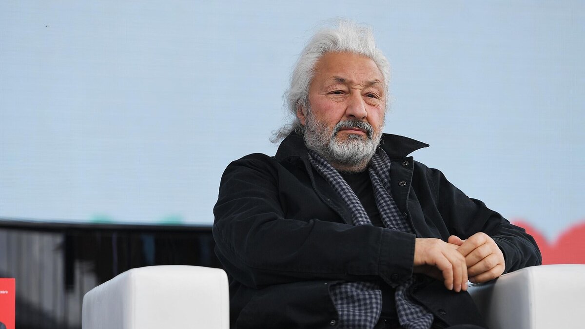    Почему после употребления алкоголя человек становится потенциальным преступником: нарколог о жестоком убийстве родных создателя группы "Парк Горького" Стаса Намина© РИА Новости / Светлана Шевченко