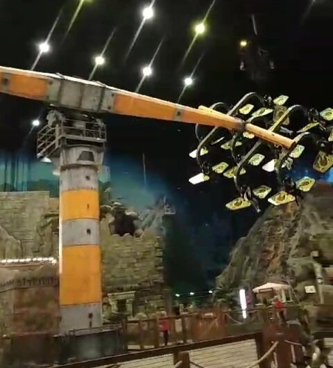 Один из аттракционов в зоне черепашек ниндзя 