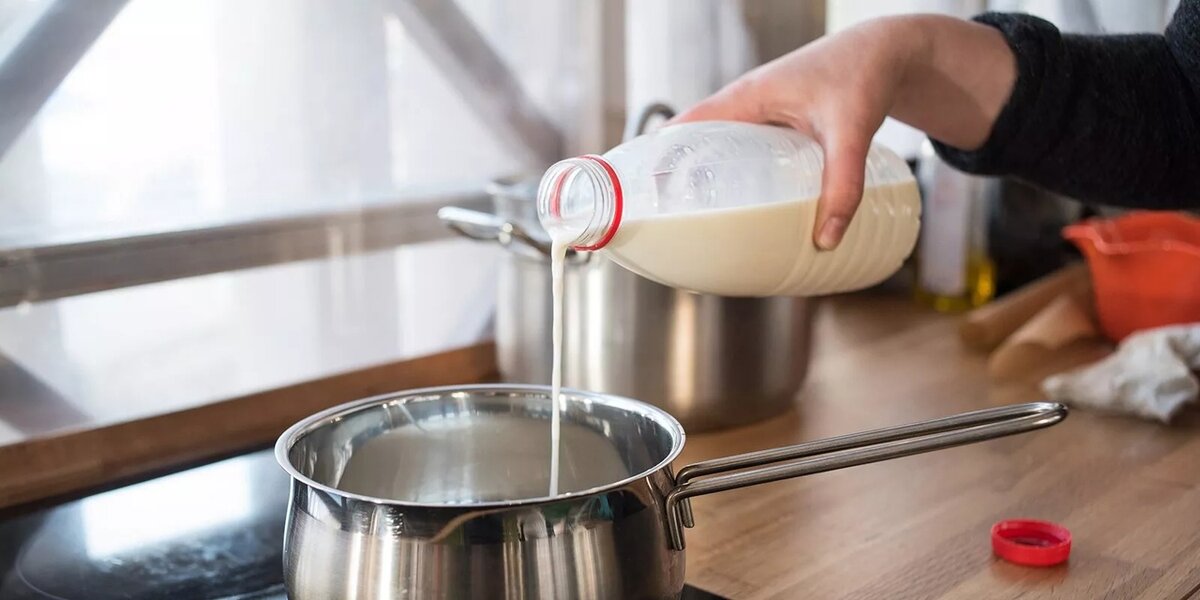 Этот напиток – тоже часть культуры, и в каждой стране, у разных народов из него готовят вкусное питьё. Изучать молочную карту мира очень интересно. Вот некоторые вариации молочных напитков.