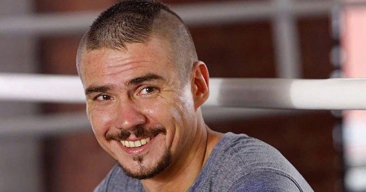 русский бой с тенью 3. денис никифоров бой с тенью 3. бой с тенью актеры денис никифоров. русский бой с тенью 3. артем колчин бой с тенью 3.