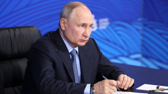   Сниженный НДС на детские товары, табачная продукция: какие законы подписал Путин Андрей Бурков