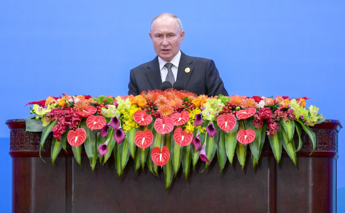 ВЛАДИМИР ПУТИН ВЫСТУПАЕТ НА ФОРУМЕ "ОДИН ПОЯС - ОДИН ПУТЬ". ФОТО: LI XUEREN/GLOBALLOOKPRESS