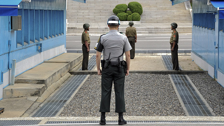 ДЕМИЛИТАРИЗОВАННАЯ ЗОНА МЕЖДУ СЕВЕРНОЙ И ЮЖНОЙ КОРЕЕЙ. ФОТО: STEPHAN SCHULZ/ZB/GLOBAL LOOK PRESS