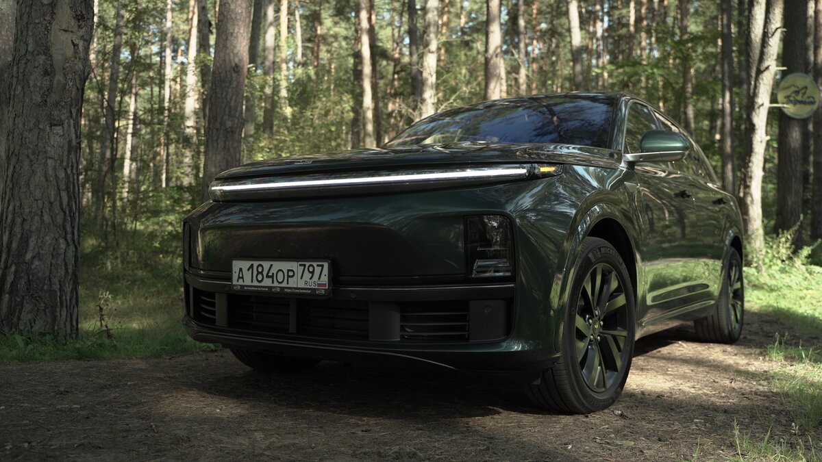 Ну и зачем мечтать о Range Rover и Porsche? Нашёл отличную альтернативу в  современных реалиях: 1300 км на одном баке, пневма и много интерес |  Сlickoncar | Дзен