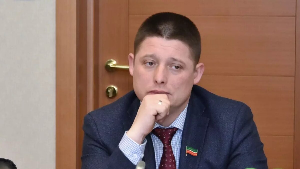     Следственный комитет России по Татарстану направил в суд уголовное дело в отношении бывшего депутата Государственного Совета РТ Рустема Хасанова. Об этом сообщила пресс-служба ведомства.