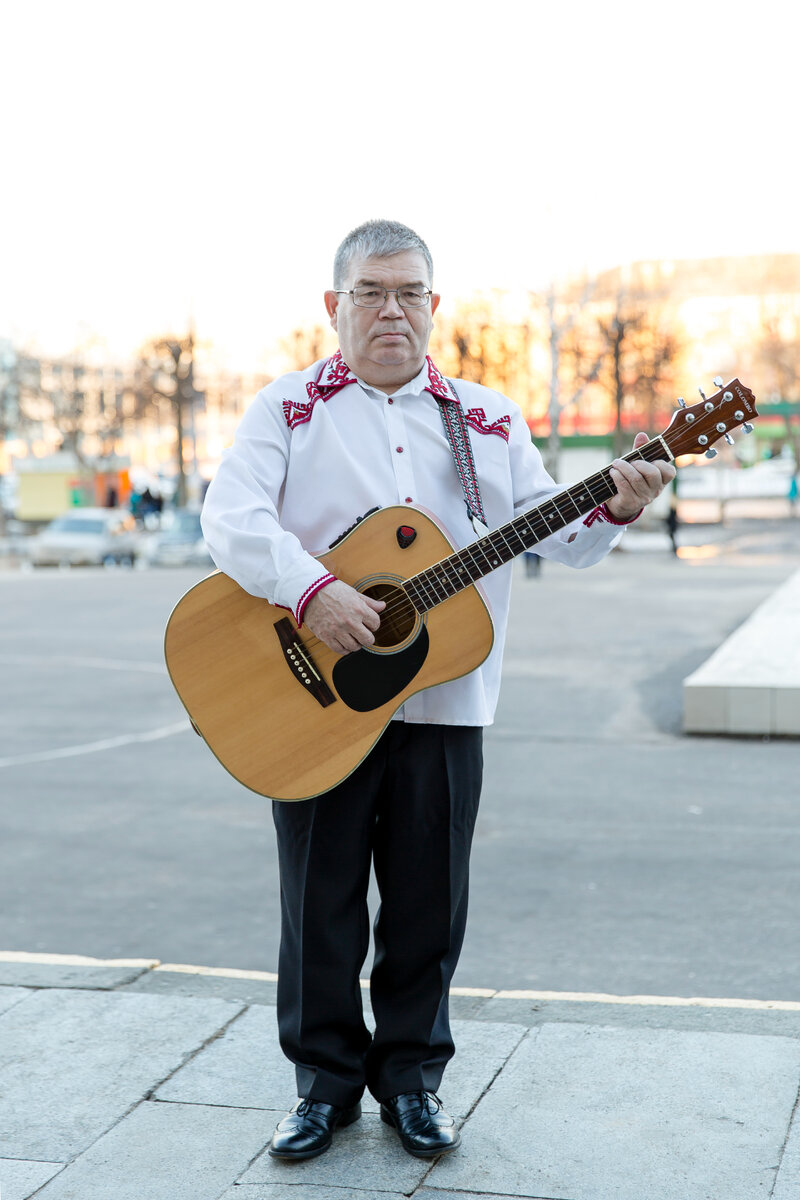 Геннадий Григорьев