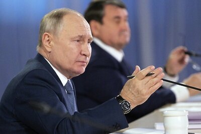    Президент РФ Владимир Путин принимает участие в заседании Совета по развитию физической культуры и спорта в Перми. ©Алексей Никольский РИА Новости