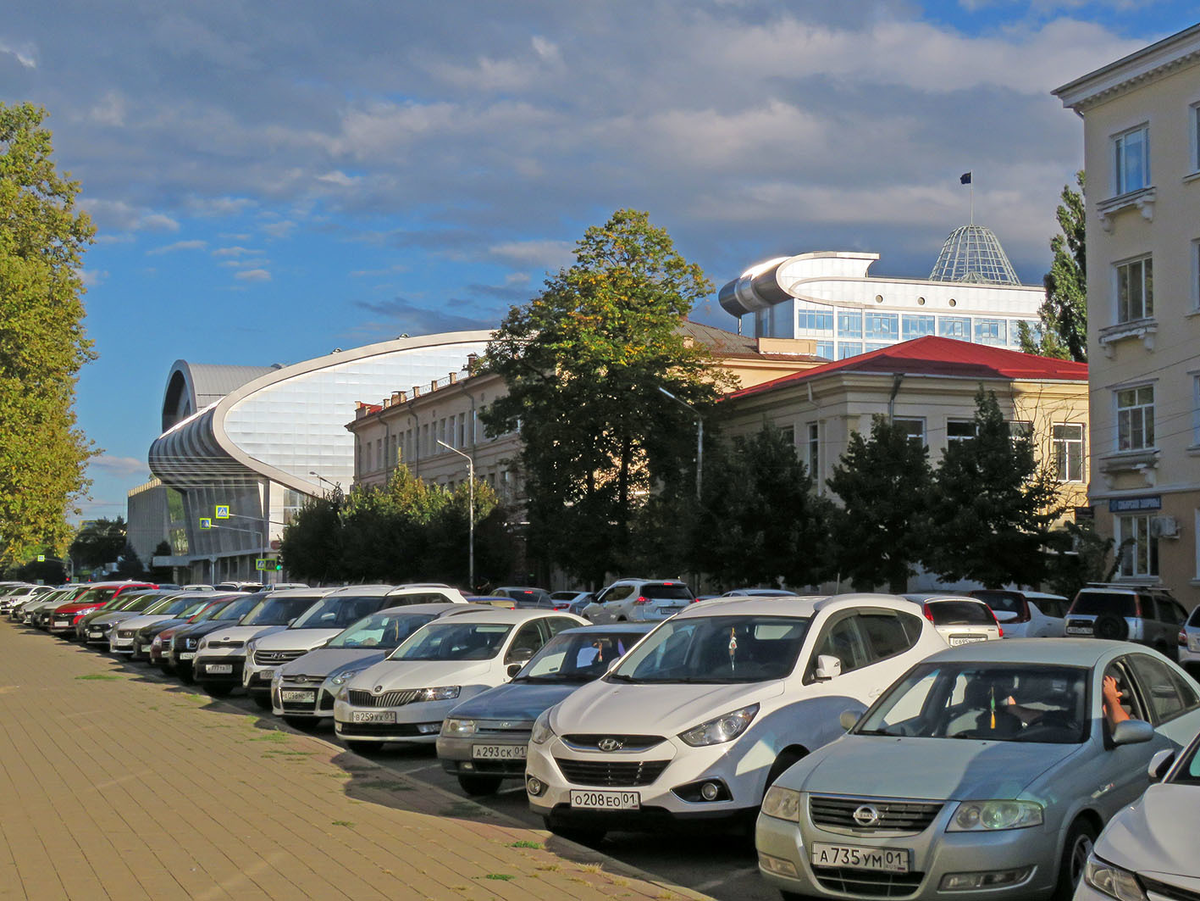 Ещё в школе меня впечатлило название Майкоп. Как выглядит столица ...