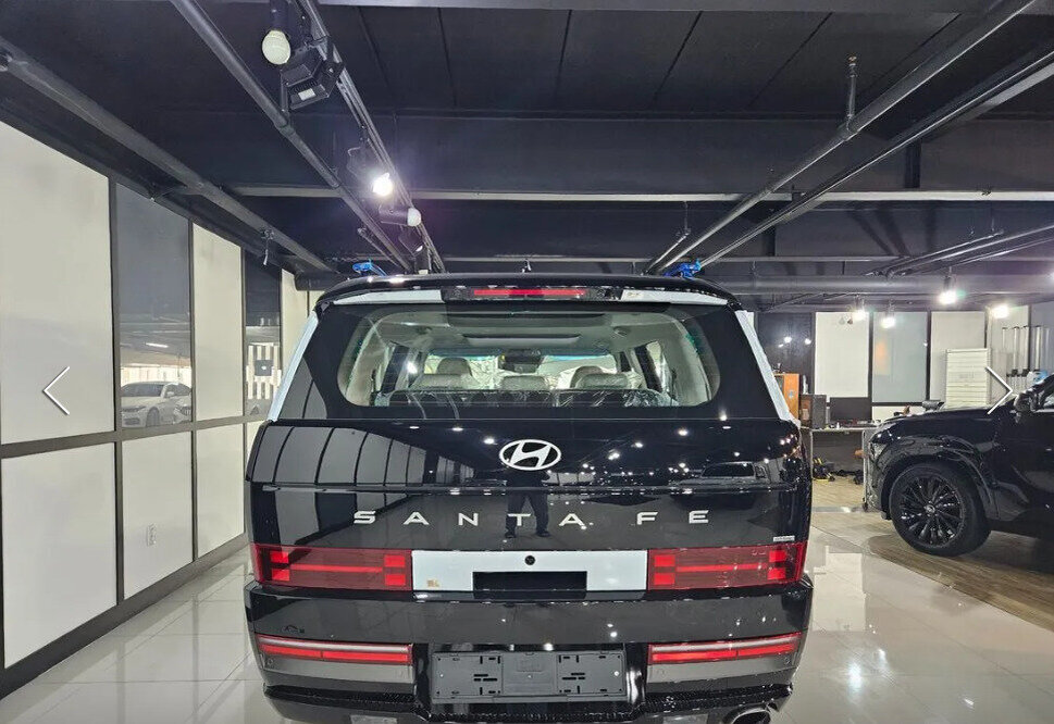 До России добрался кроссовер Hyundai Santa Fe нового поколениями. Источник иллюстрации - auto.ru