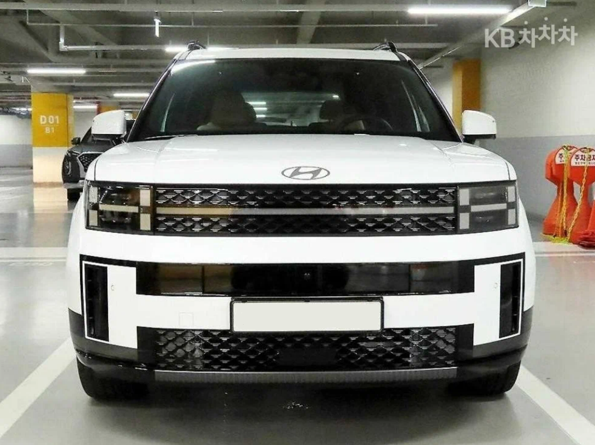 Hyundai Santa Fe. Источник иллюстрации - auto.ru