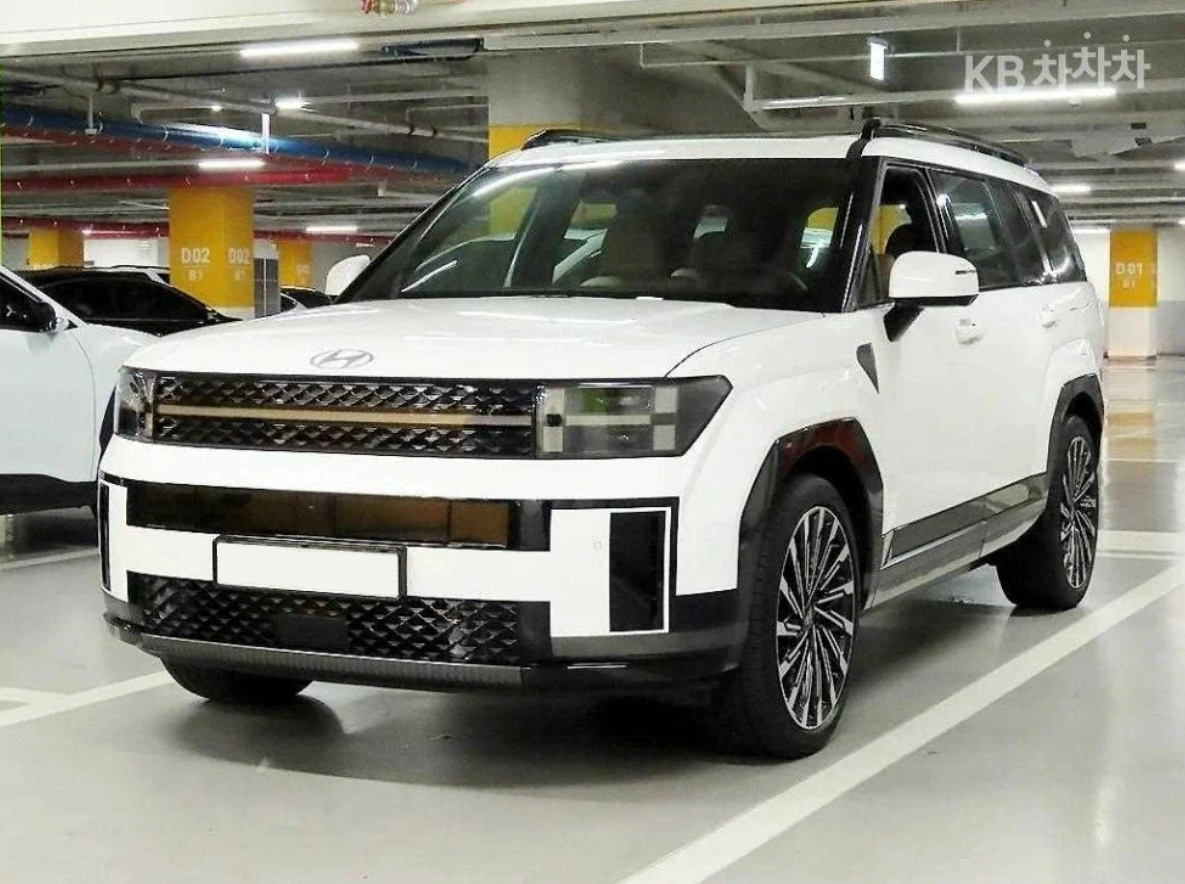 Hyundai Santa Fe. Источник иллюстрации - auto.ru