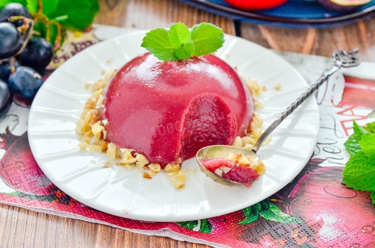 СОСТАВ 
Виноградный сок - 500 мл
Кукурузная мука - 60 гр
