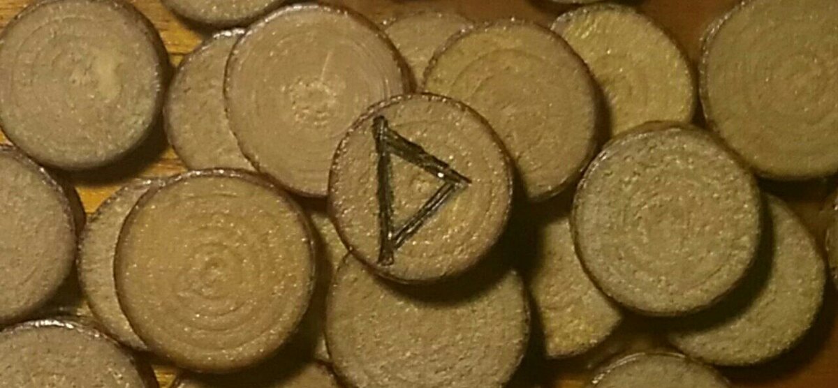 Турисаз (Thurisaz) - архетипом третьей руны в Футарке является Великан