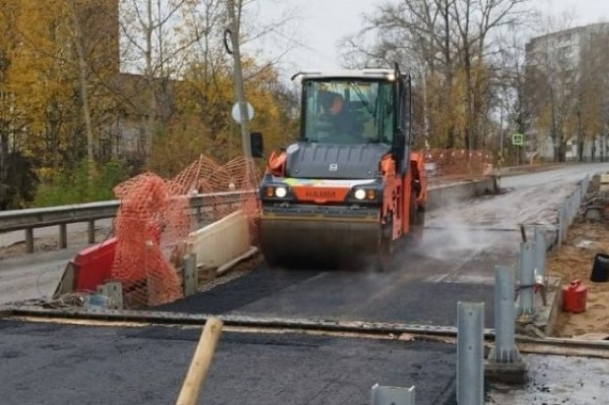    После завершения строительства общая объекта будет более 60 метров, длина самого моста ­– 14 метров.
