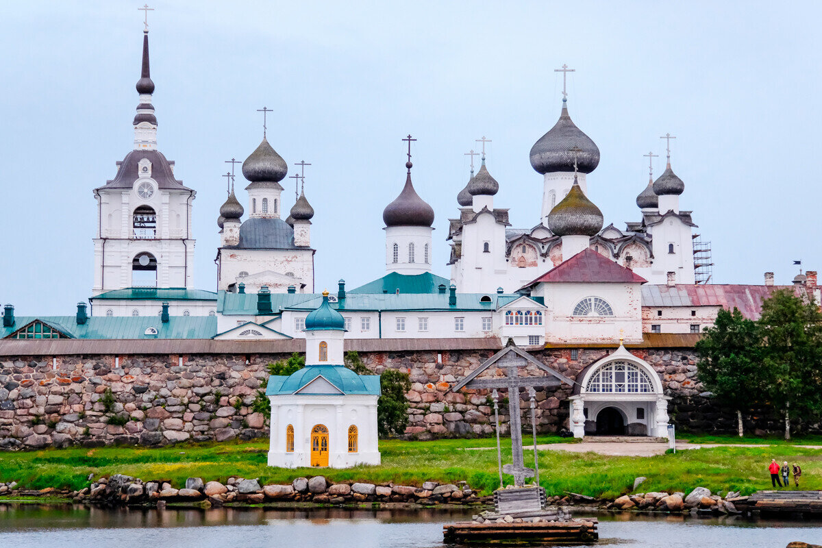 Самою святою. Соловецкий монастырь Соловецкие острова. План Соловецкий монастырь Соловецкие острова. Соловецкий монастырь 15 век. Соловки зона.