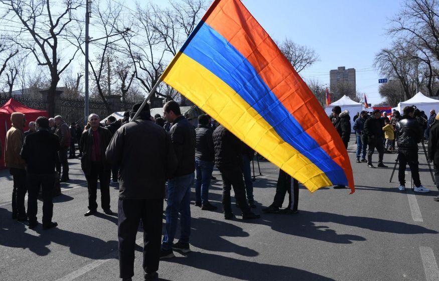    Армения может запретить трансляцию российского телевидения в стране