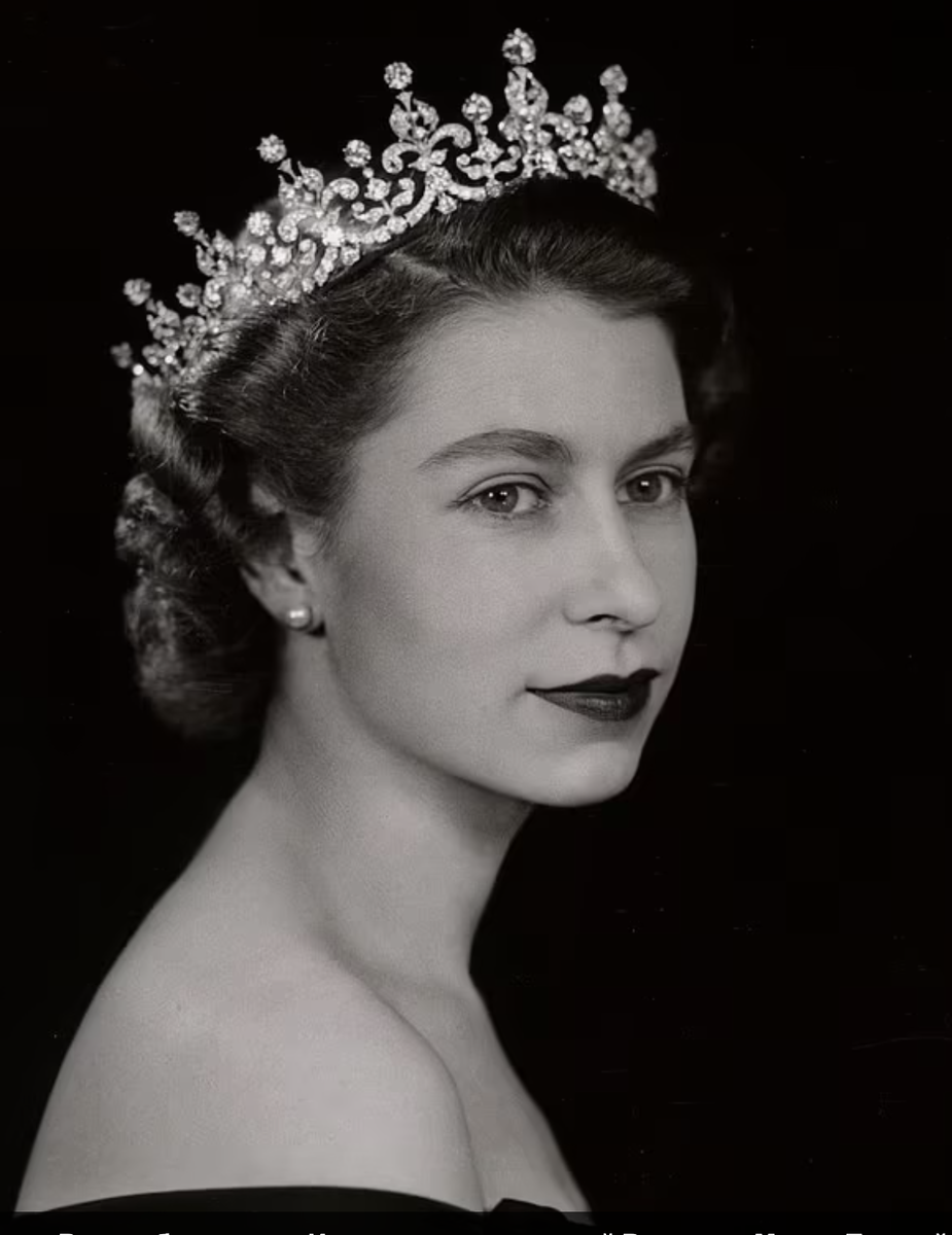 Королева лучшее. Королева Британии Елизавета 2 в молодости. Queen Elizabeth II В молодости. Королева Великобритании Елизавета в молодости. Королева Британии Елизавета в молодости.