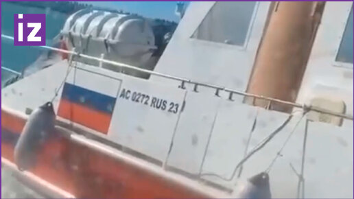 Известия | Спасение пассажиров с тонущей яхты в Сочи - у судна пробило ...