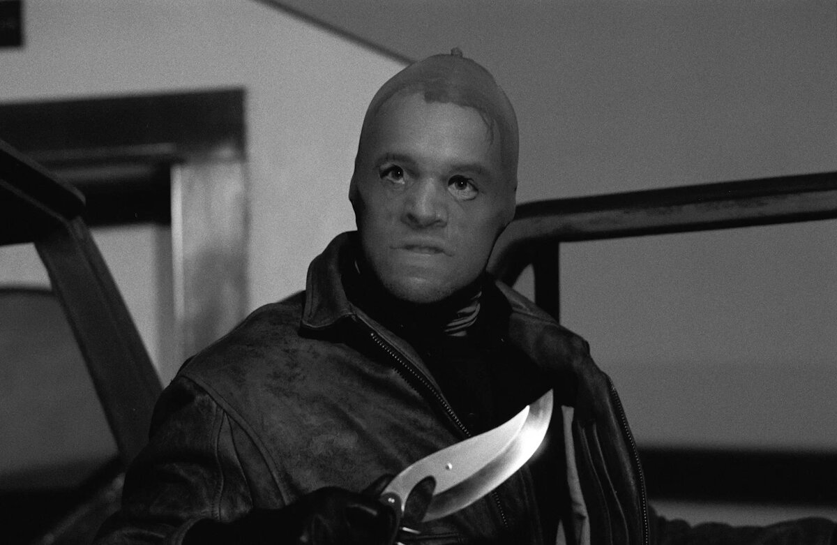 яндекс картинки, кадр из фильма Кобра.