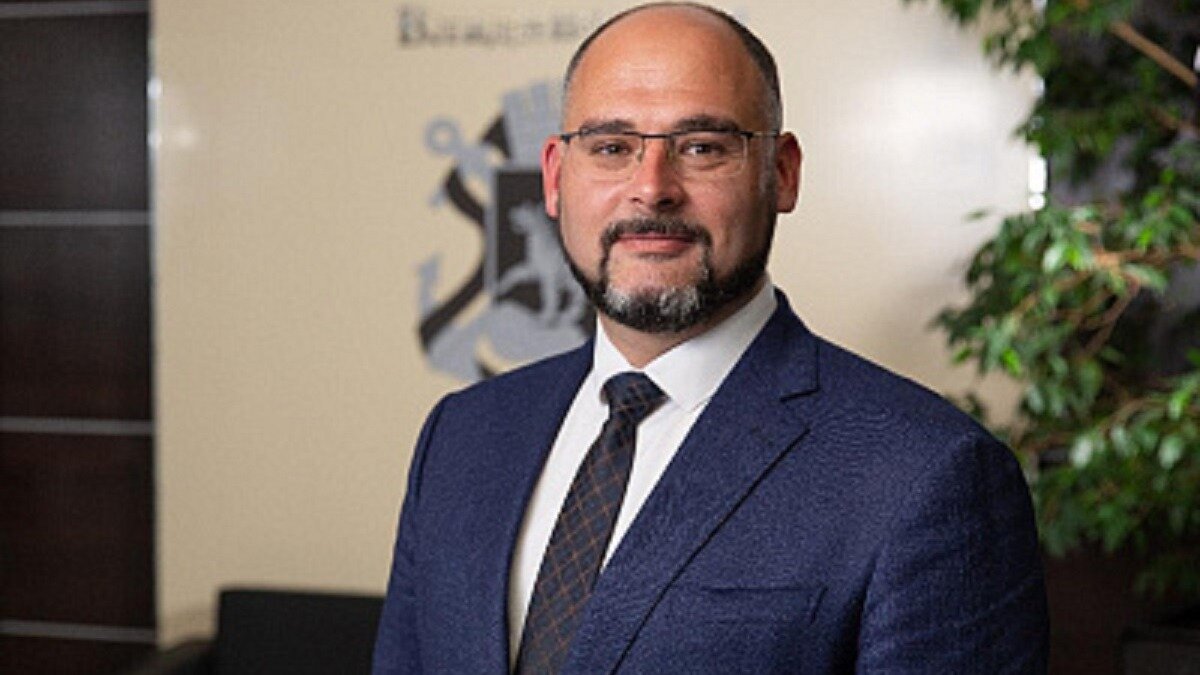     Приморский край отмечает юбилей — 85 лет со дня основания. Глава Владивостока Константин Шестаков поздравил жителей края с этим большим праздником.