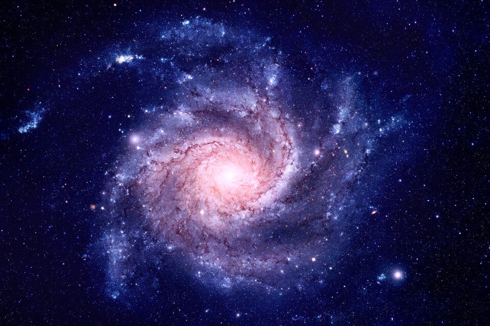    Естественный отбор работает вообще для всего. Для молекул, камней и звезд Shutterstock